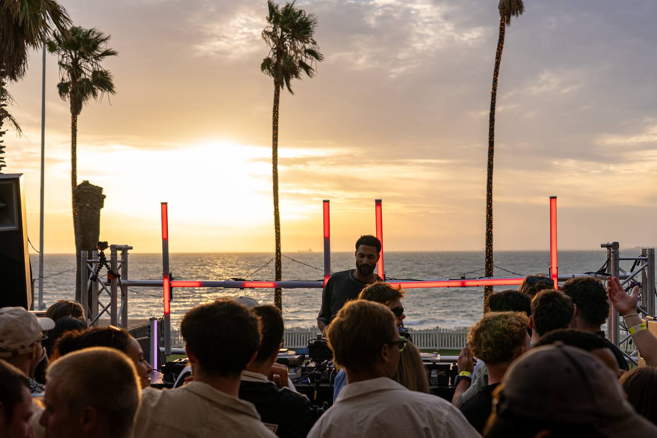 No Way Back — Riviera sunset